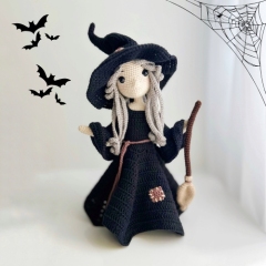 Spooky Witch amigurumi pattern by Fluffy Tummy