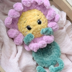 Bella the flower amigurumi pattern by Gutherz Design