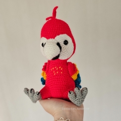 Fruityloop the Scarlet Macaw amigurumi pattern by LittleEllies_Handmade