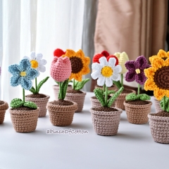 Flowers in a pot (bundle)  amigurumi by apinchofcotton