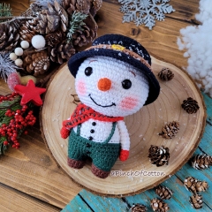 Mister Snowman amigurumi pattern by apinchofcotton