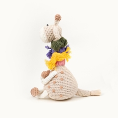 Giraffe Queen amigurumi pattern by The Loop Story