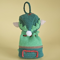 Gift bag elf with Xmas tree ball amigurumi by SaphirhaseDesign