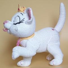 Cat the Offended Princess amigurumi pattern by SaphirhaseDesign