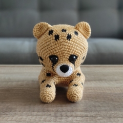 Namara the Cheetah amigurumi pattern by Miss Cuddlington