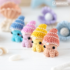 Mollusc ('Mini Kingdom') amigurumi by AradiyaToys
