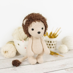 Frederick and Benjamin the Lions amigurumi pattern by Kristi Tullus