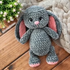 Hopsie the Bunny 