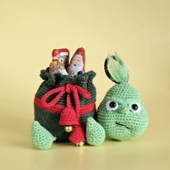 Grinch gift bag Christmas tree ball