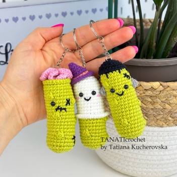 Keychain Halloween Pickles amigurumi pattern by TANATIcrochet