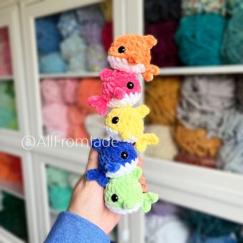 Squishy Baby Shark (no-sew) amigurumi pattern
