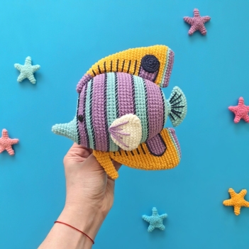 EDWIN THE BUTTERFLYFISH amigurumi pattern by Natura Crochet