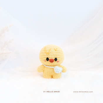 Mini Duckling Crochet Pattern amigurumi pattern by Hello Amijo