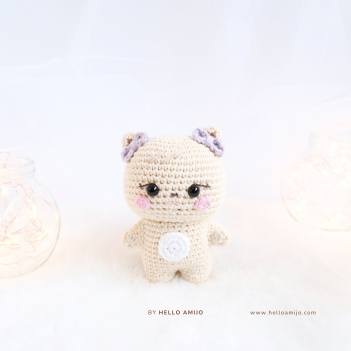 Softie Squirrel Crochet Pattern amigurumi pattern by Hello Amijo
