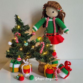Doll Robin and Outfit Holly amigurumi pattern by Schipper Amigurumi