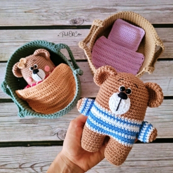 Coco and Boo-Boo the Bears amigurumi pattern by apinchofcotton