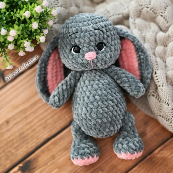 Hopsie the Bunny  amigurumi pattern by apinchofcotton