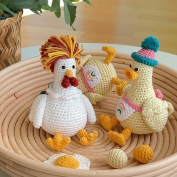 Crazy Chicken and Baby Duck  amigurumi pattern by The Loop Story