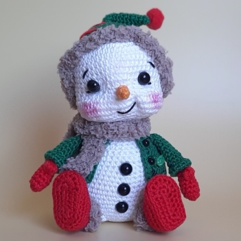 Snowman OlliJolly amigurumi pattern by SaphirhaseDesign