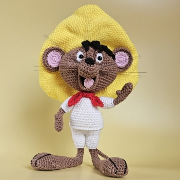 Taco the Turbo Mouse amigurumi pattern by SaphirhaseDesign