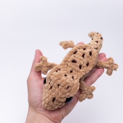 No-Sew Gavin the Gecko  amigurumi by Theresas Crochet Shop