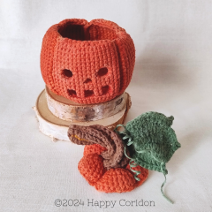 Jack-o'-lantern amigurumi by Happy Coridon