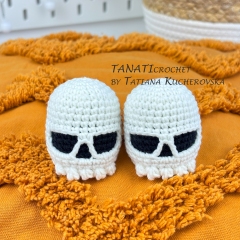 Skull in a cap amigurumi by TANATIcrochet