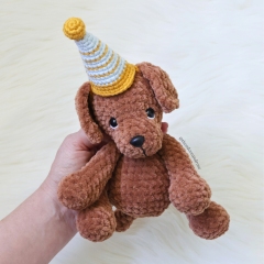 Marley The Labrador Retriever amigurumi pattern by THEODOREANDROSE