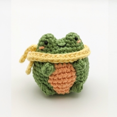 Mini Froggie amigurumi pattern by schrahki