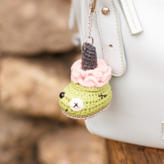 Halloween Zombie Boot Kaychain amigurumi pattern by Planet Piu