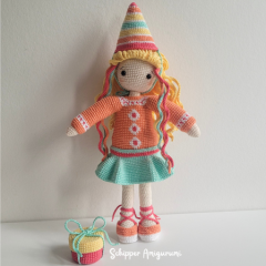 Outfit Joy for doll Robin amigurumi pattern by Schipper Amigurumi