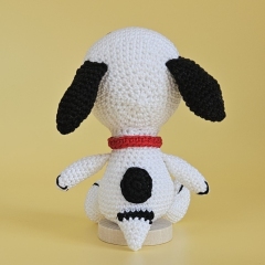 Dog Spiky - the happy little beagle amigurumi pattern by SaphirhaseDesign