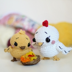 Chicken Shelly & Chick Yoko amigurumi pattern by Loopy Pattern