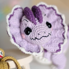 Dinosaur Dilophosaurus Lily amigurumi pattern by Loopy Pattern