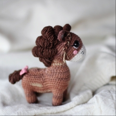 Horse Bonnie amigurumi pattern by Loopy Pattern