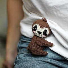 Sloth Lenny amigurumi pattern by Loopy Pattern
