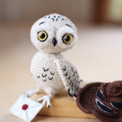 Snowy Owl Hedwig amigurumi pattern by Loopy Pattern
