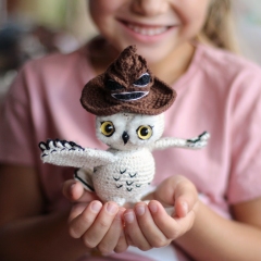 Snowy Owl Hedwig amigurumi pattern by Loopy Pattern