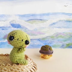 Turtle Apple amigurumi pattern by Loopy Pattern