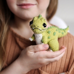 Dinosaur Tyrannosaurus Oliver amigurumi pattern by Loopy Pattern