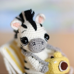 Zebra Zou amigurumi pattern by Loopy Pattern