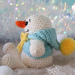 Lumi the snowman amigurumi by LikeALigerCrochet