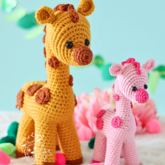 Twiga the baby giraffe amigurumi by LikeALigerCrochet