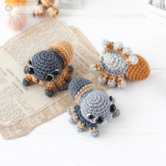Baby Spider ('Mini Kingdom') amigurumi by AradiyaToys