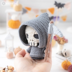 Grim Reaper ('AradiyaToys Minis') amigurumi pattern by AradiyaToys