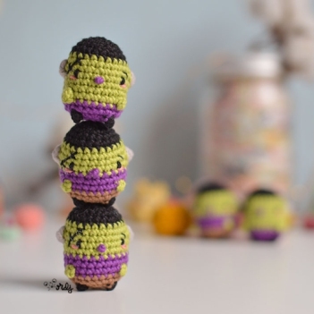 Mini Frankie amigurumi pattern by O Recuncho de Jei