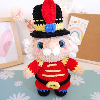 Low-sew Nutcracker amigurumi pattern by Hugurumitoys