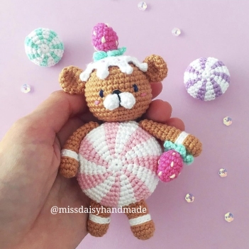 The Gingerbear  amigurumi pattern by Miss Daisy Handmade