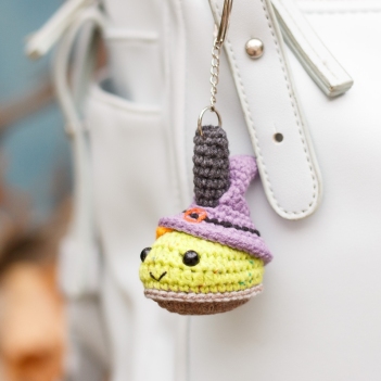 Halloween Witch Boot Keychain amigurumi pattern by Planet Piu