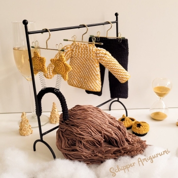 Outfit Star for doll Robin amigurumi pattern by Schipper Amigurumi